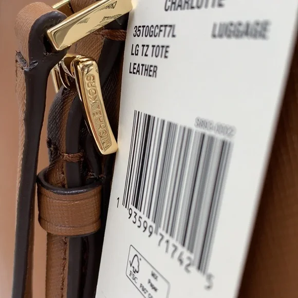 MICHAEL KORS Charlotte Large Leather Top-Zip Tote - Picture 15 of 15